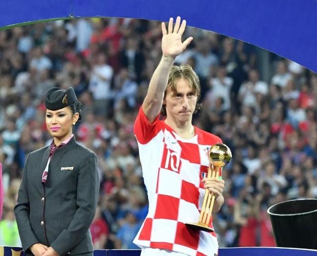 若昂-内维斯：B费帮助我更快融入葡萄牙队，可以做真实的自己