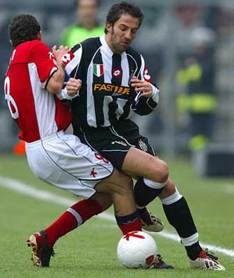 津媒：李嗣镕又帅又能打，首秀4分钟进球排名津门虎队史第一