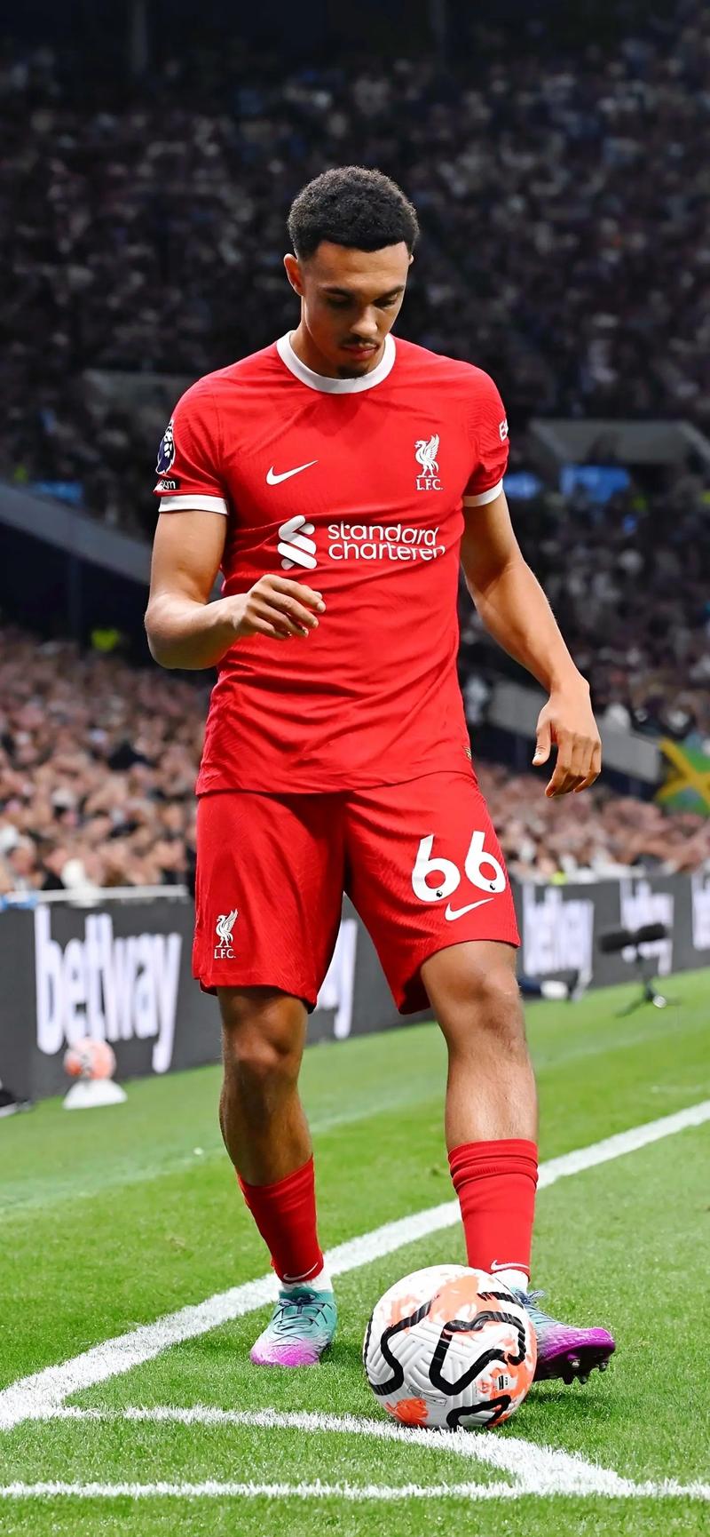 NBA球员数据榜：字母哥助攻领跑,