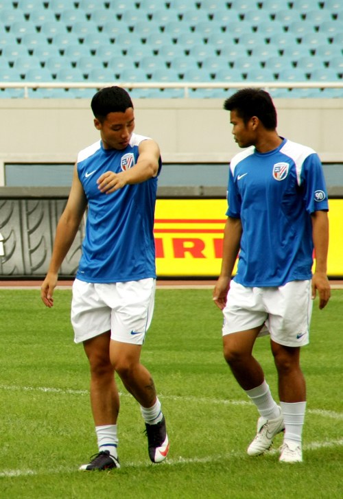 鲁尔：多特小将科尔-坎贝尔就转会接触了中日德兰和图尔贝里