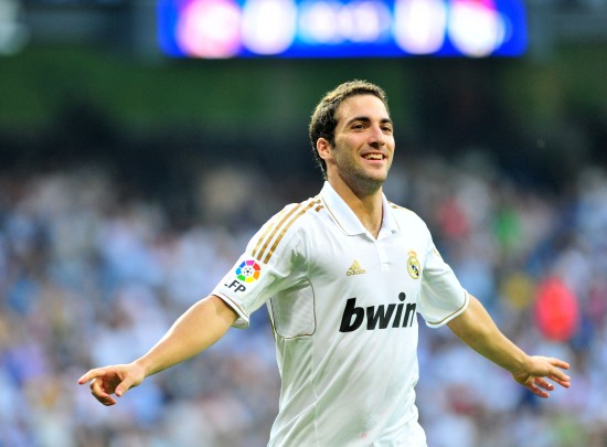 热议海港平柔佛：十分狼狈且侥幸；陈威出色全队血性